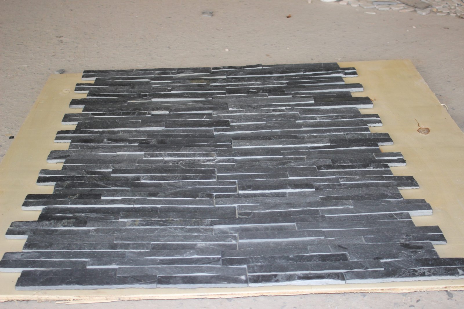 black natural stone details 12