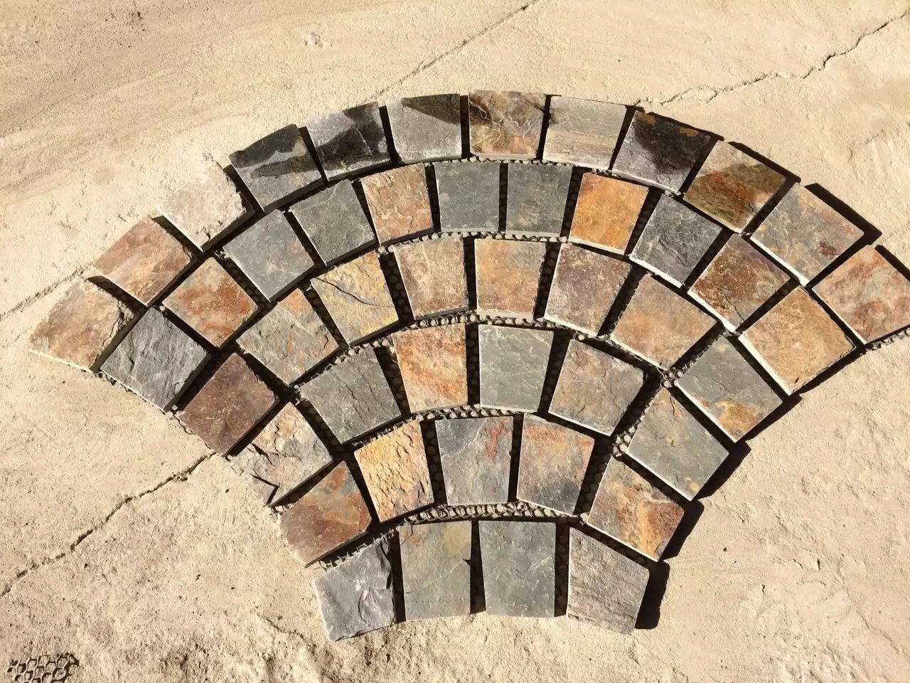 Crazy paving flagstone colorway, mesh-backed natural slate sheets for driveway and pool surround paving