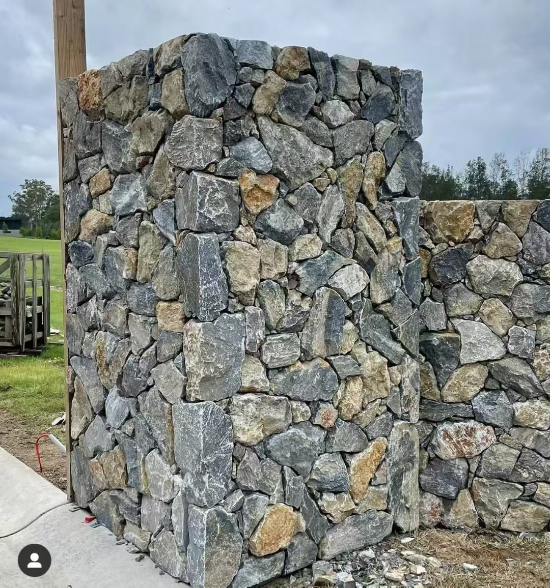 loose stone application villa photo 5