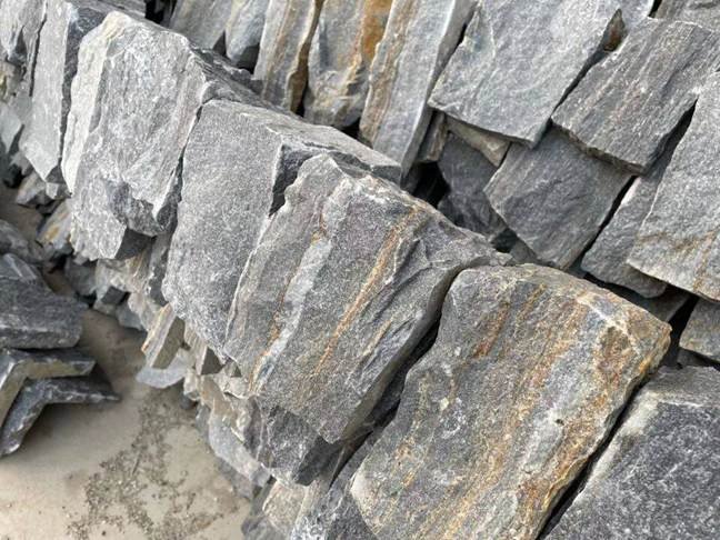 loose stone corner material 22