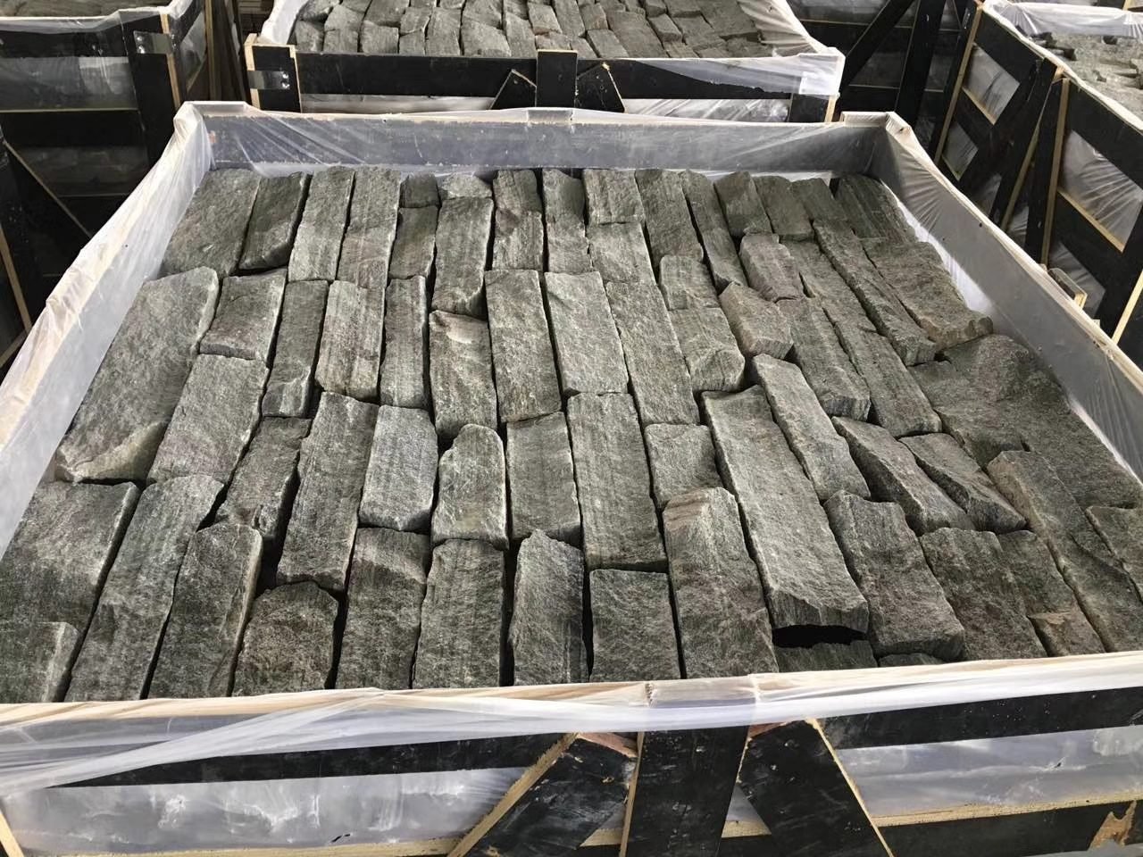 natural linear loose stone panels photo 2