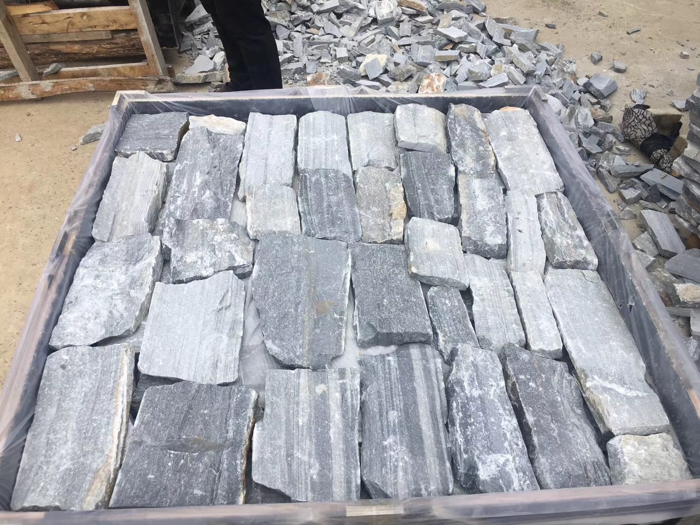 natural linear loose stone panels photo 4