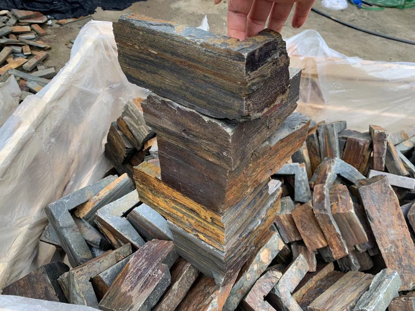 natural slate l shape loose stone corner 1