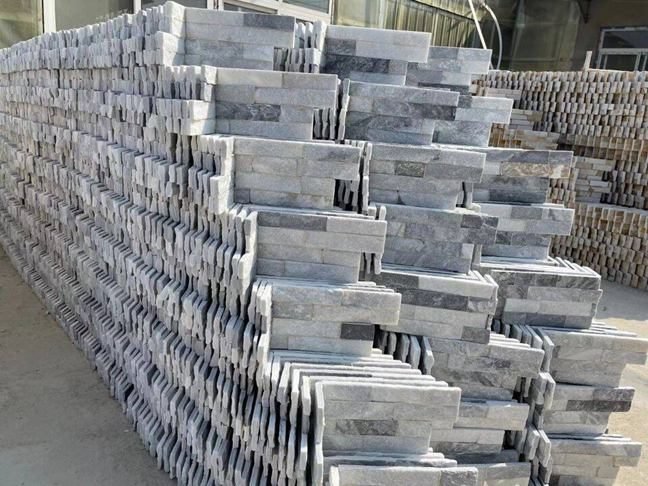 Pre-made stacked stone L-corner piece TSP-C09 color-matched to field panels
