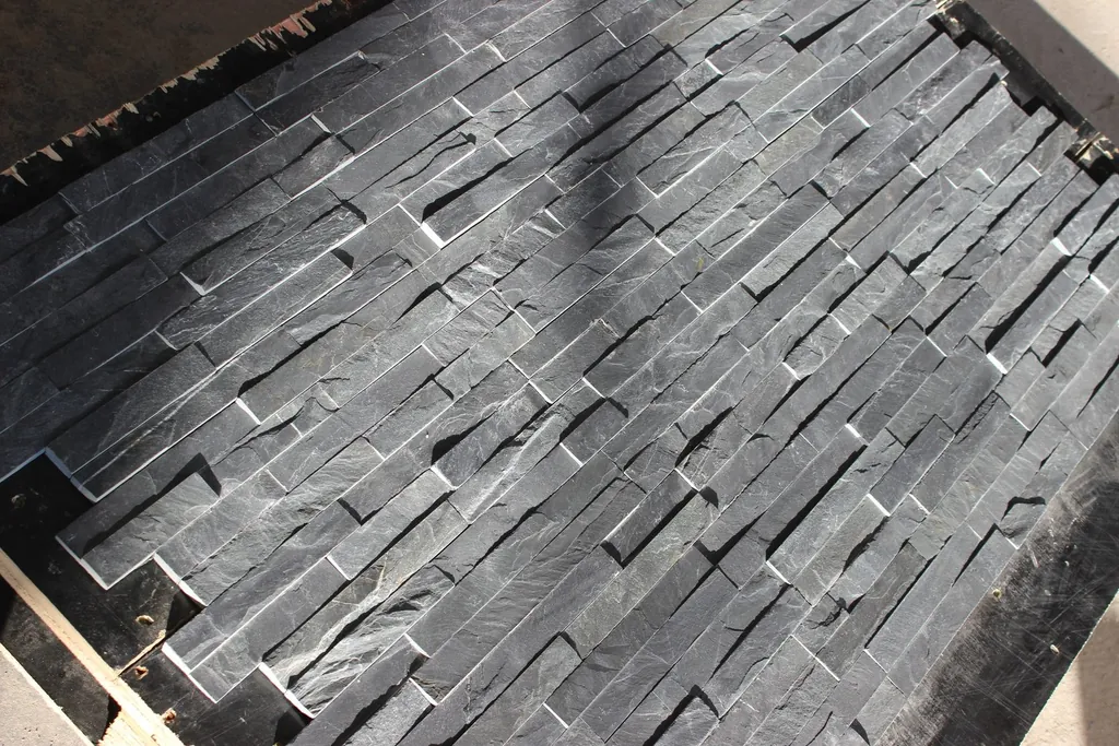 black natural stone thin ledgestone details 1