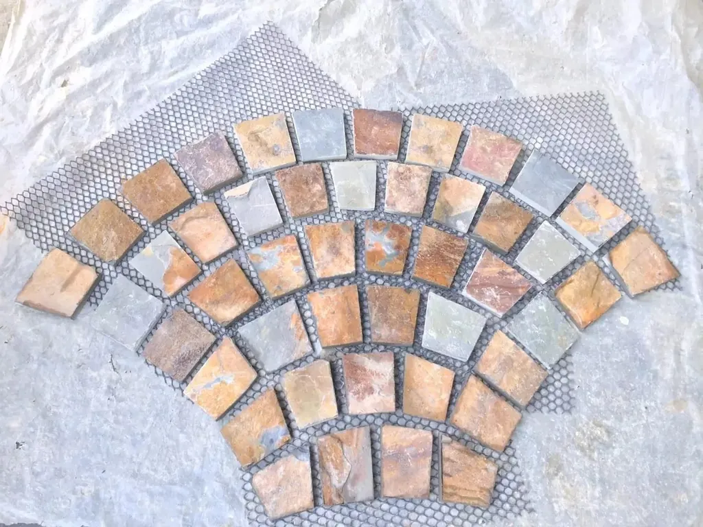 Crazy paving flagstone stepping stone paths, graded irregular flags for lawns and gardens